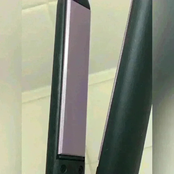 Remington Flat Iron***sale**** - Picture 4 of 6